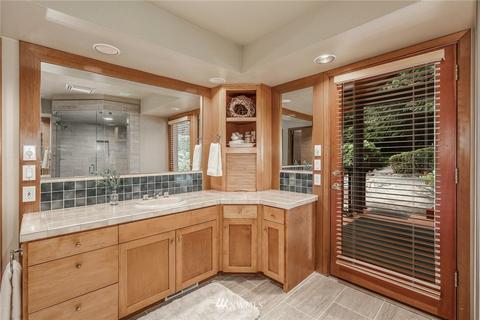 11104 NE 160th Pl, Bothell, WA 98011 photo 15