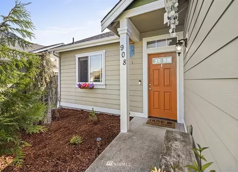 908 Grinnell Ave SW, Orting, WA 98360 photo 2
