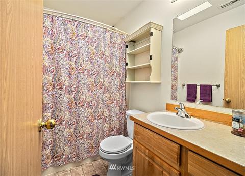 201 Kansas St SW, Orting, WA 98360 photo 17