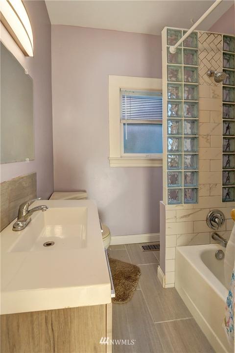 2026 E Grand Ave, Everett, WA 98201 photo 21