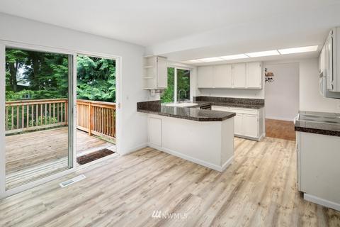 10421 NE 197th St, Bothell, WA 98011 photo 8