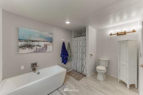 22027 7th Ave W, Bothell, WA 98021 photo 23
