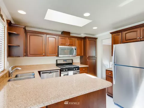 17313 17th Dr SE, Bothell, WA 98012 photo 4