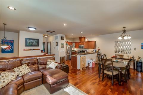 1057 215th Pl SE, Bothell, WA 98021 photo 3