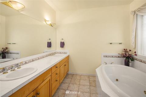 546 Walnut St #202, Edmonds, WA 98020 photo 19