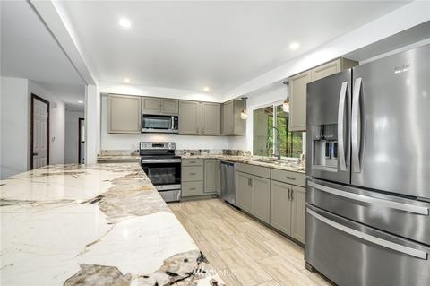 126 155th St SE, Bothell, WA 98012 photo 5