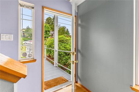 2025 E Grand Ave, Everett, WA 98201 photo 3