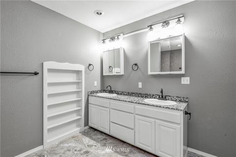 403 SW Canyon Loop, Winlock, WA 98596 photo 9