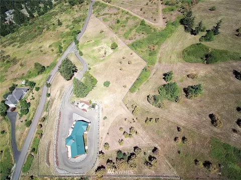 314 Hillside Dr, Sequim, WA 98382 photo 8