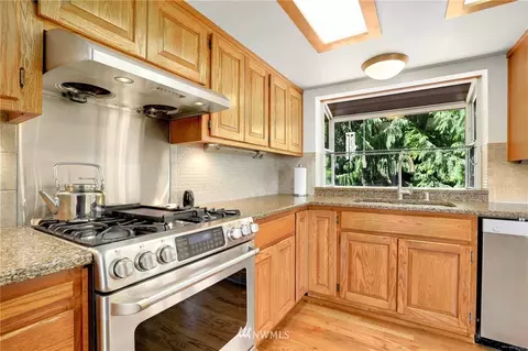 5010 Dover St, Everett, WA 98203 photo 8