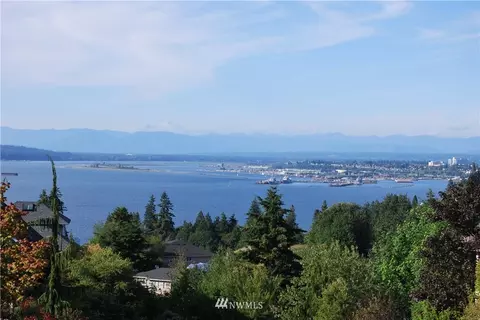 5010 Dover St, Everett, WA 98203 photo 3