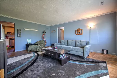2786 Maple St, Longview, WA 98632 photo 9