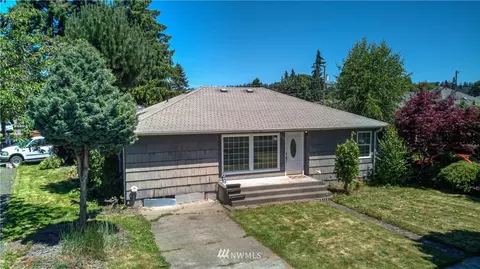 2786 Maple St, Longview, WA 98632 photo 3