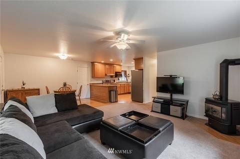 513 E Main St, Everson, WA 98247 photo 7