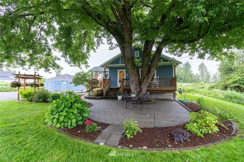 513 E Main St, Everson, WA 98247 photo 2