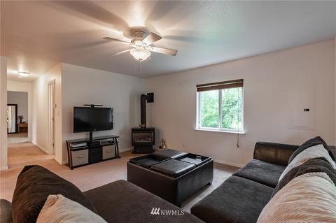 513 E Main St, Everson, WA 98247 photo 9