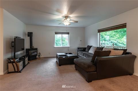 513 E Main St, Everson, WA 98247 photo 8