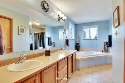 526 Victor St, Enumclaw, WA 98022 photo 17