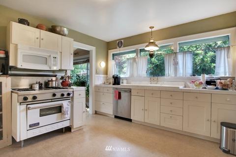 1104 Lafromboise St, Enumclaw, WA 98022 photo 8