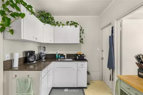 717 16th Ave E, Seattle, WA 98112 photo 12