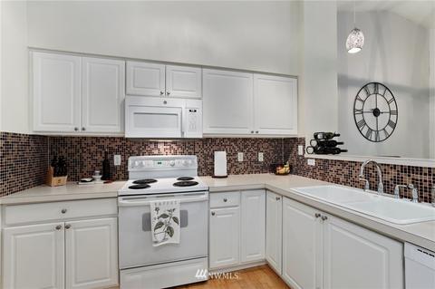 2009 196th St SE #C302, Bothell, WA 98012 photo 10