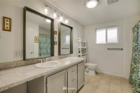 7484 Riverside Dr E, Sumner, WA 98390 photo 13