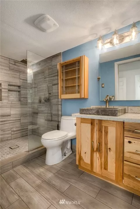7484 Riverside Dr E, Sumner, WA 98390 photo 10