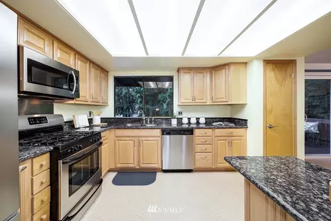 10643 NE 147th St, Bothell, WA 98011 photo 12