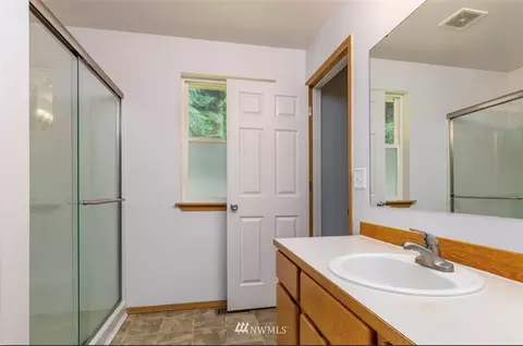 8725 201 St E, Spanaway, WA 98387 photo 10
