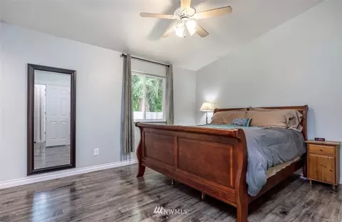 8725 201 St E, Spanaway, WA 98387 photo 9