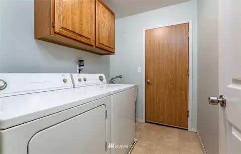 8725 201 St E, Spanaway, WA 98387 photo 14