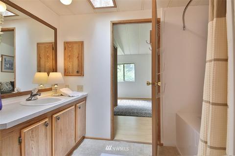 5182 Bounty Loop, Freeland, WA 98249 photo 24
