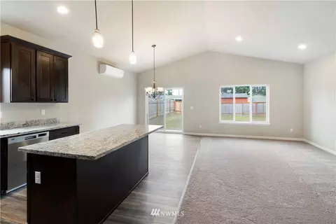 239 171st St E, Spanaway, WA 98387 photo 10