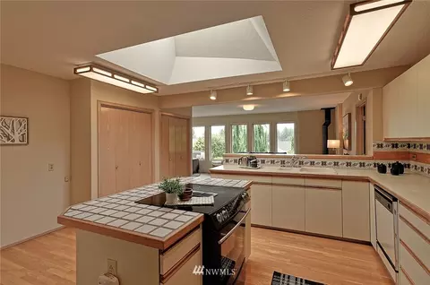 337 View Ridge Dr, Everett, WA 98203 photo 8