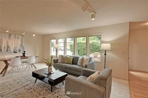 337 View Ridge Dr, Everett, WA 98203 photo 2