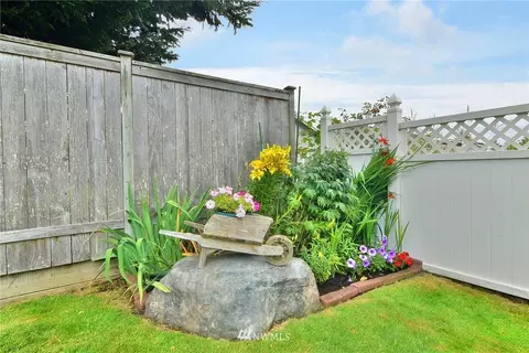 7709 Upper Ridge Rd, Everett, WA 98203 photo 3