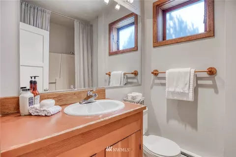 4112 Eastern Ave N, Seattle, WA 98103 photo 31