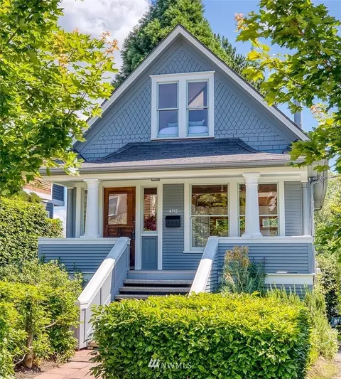 4112 Eastern Ave N, Seattle, WA 98103 photo 2