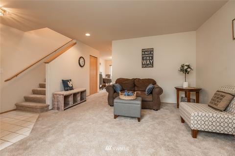 1440 Mountain View Dr, Enumclaw, WA 98022 photo 2