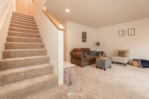 1440 Mountain View Dr, Enumclaw, WA 98022 photo 3