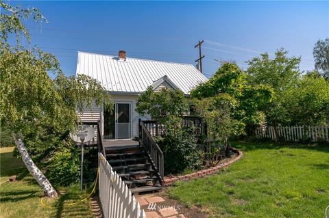 112 Grape Ave E, Omak, WA 98841 photo 1