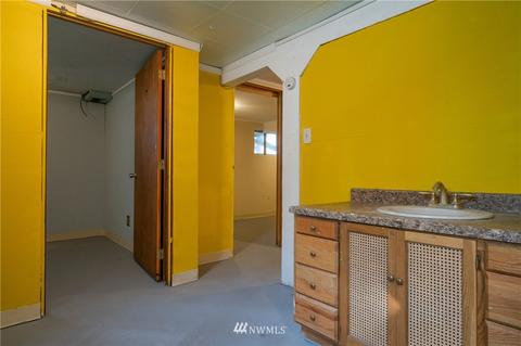 112 Grape Ave E, Omak, WA 98841 photo 21