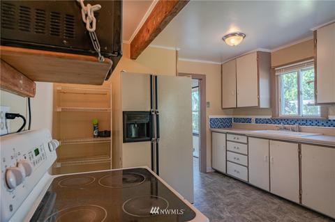 112 Grape Ave E, Omak, WA 98841 photo 11