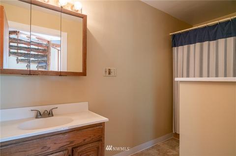 112 Grape Ave E, Omak, WA 98841 photo 12