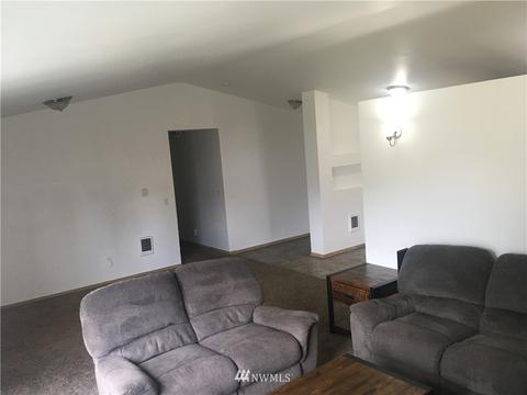 1231 199th St E, Spanaway, WA 98387 photo 13