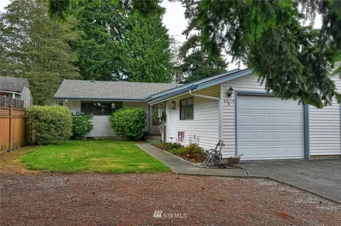 6608 Olympic Dr, Everett, WA 98203 photo 2