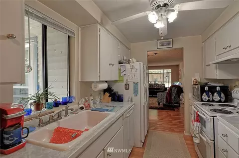 6608 Olympic Dr, Everett, WA 98203 photo 8