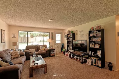 6608 Olympic Dr, Everett, WA 98203 photo 5