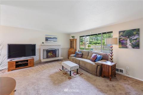 19910 Filbert Dr, Bothell, WA 98012 photo 4