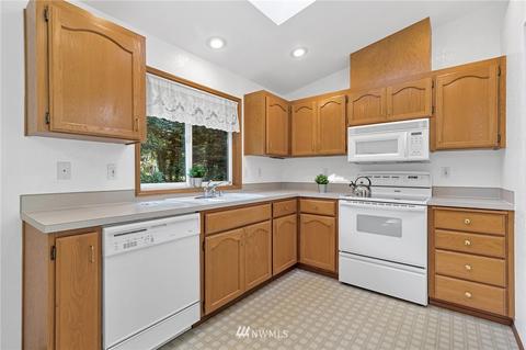 6007 Seahurst Ave, Everett, WA 98203 photo 9